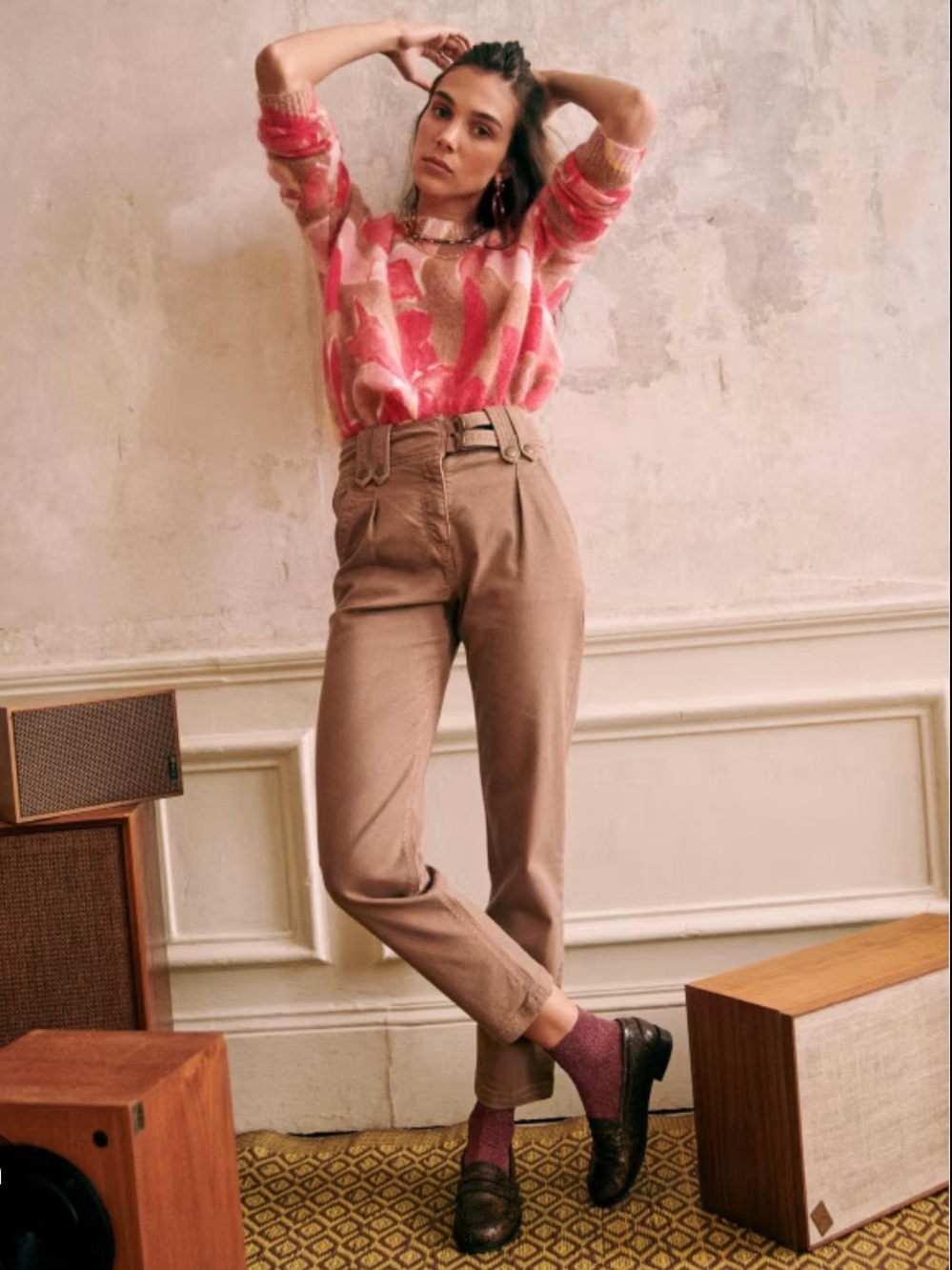 Sézane High-Waist Double-Buckle Leon Trousers — Dusty Mauve (Lie De Vin) - Picture 13 of 16